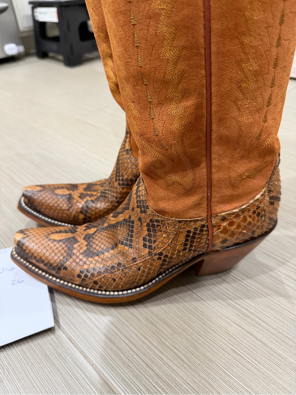 Lucchese Presley Python Boots. 7b.